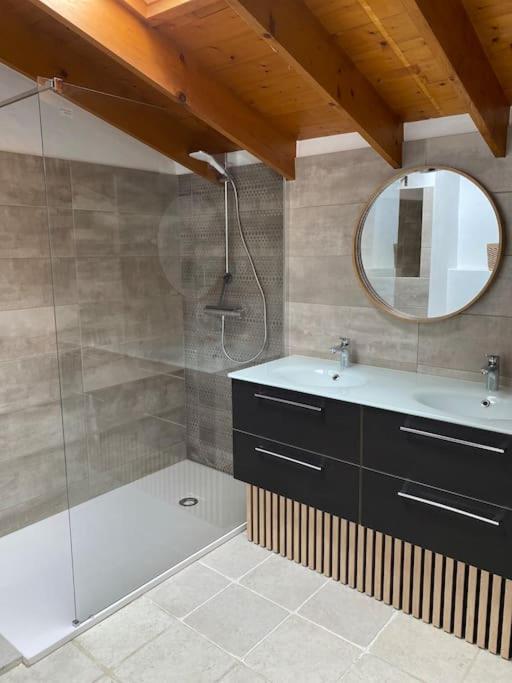 Jolie Petite Maison Renovee Piscine แซ็งต์-ปาเลส์-ซูร์-แมร์ ภายนอก รูปภาพ