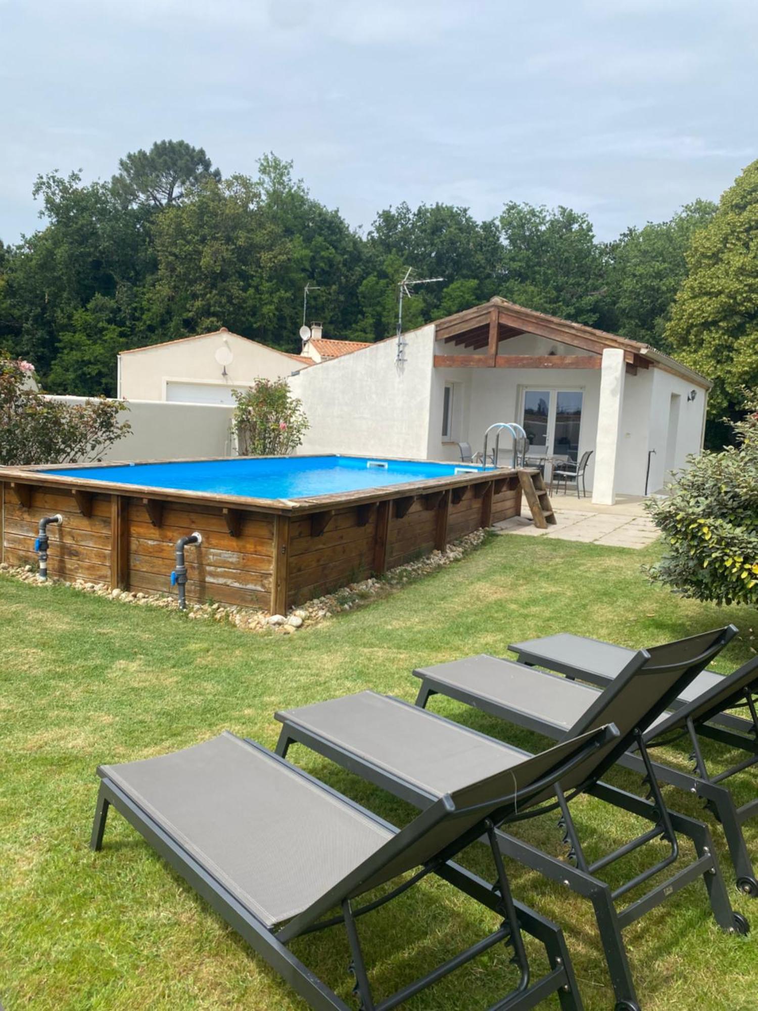 Jolie Petite Maison Renovee Piscine แซ็งต์-ปาเลส์-ซูร์-แมร์ ภายนอก รูปภาพ